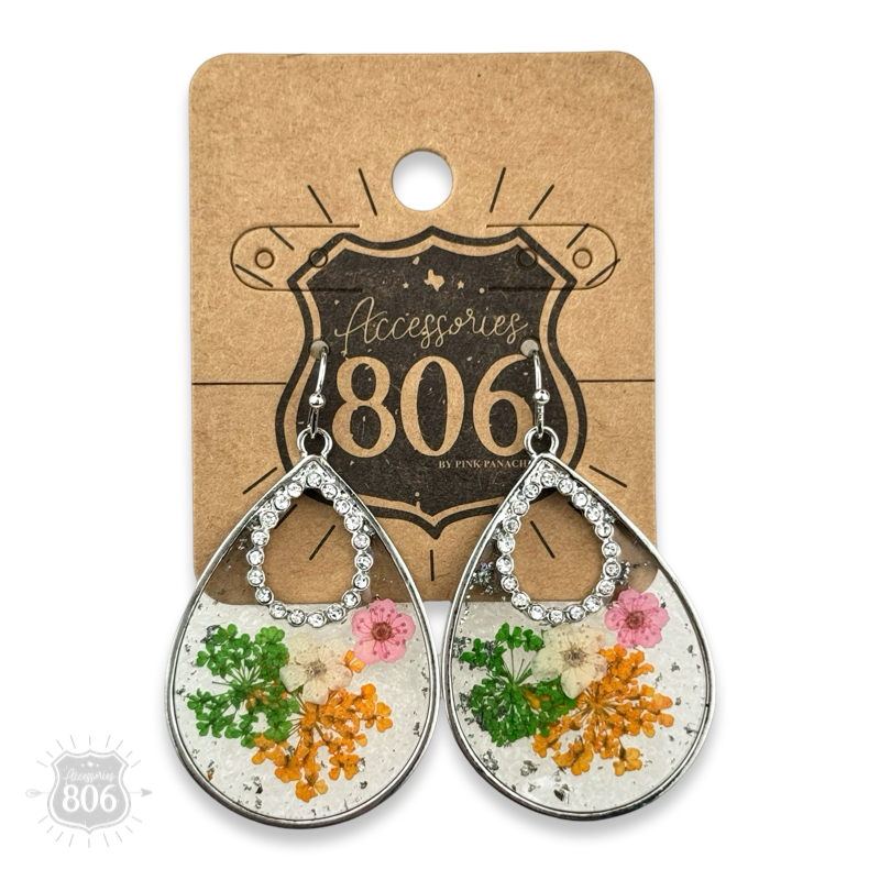 Pressed flower teardrop earring