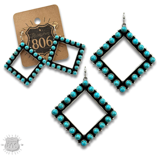 Stone diamond shape earring