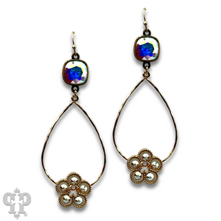 Flower charm earring with Austrian crystal