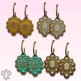 Scalloped wood earring with crystals from Swarovski®