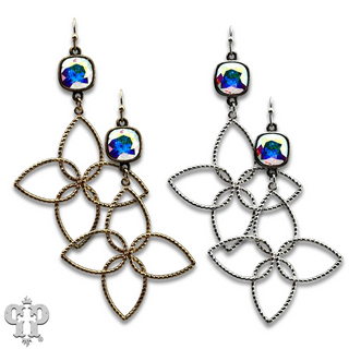 Four petal flower earring with Austrian crystal