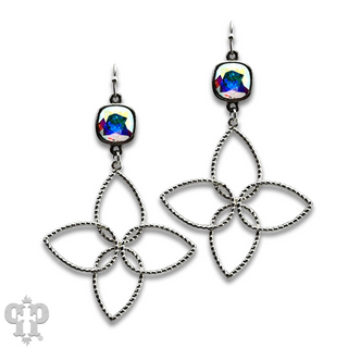 Four petal flower earring with Austrian crystal