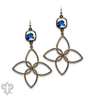 Four petal flower earring with Austrian crystal
