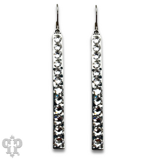 Sleek bar earring with Austrian crystals