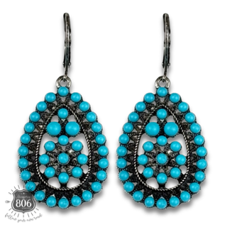 Stone studded teardrop earring