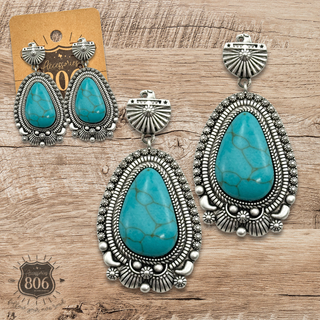 Turquoise and silver tone western earring