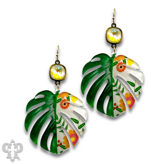 Green leaf earring with Austrian crystal