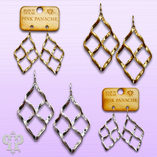 Waffle teardrop earring