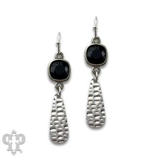 Raindrop earring with Austrian crystal