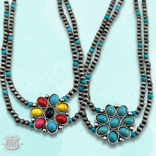 Stone flower pendant necklace
