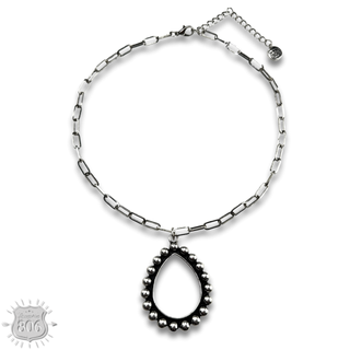 Western style pendant necklace
