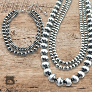 Western pearl burnished bead necklace