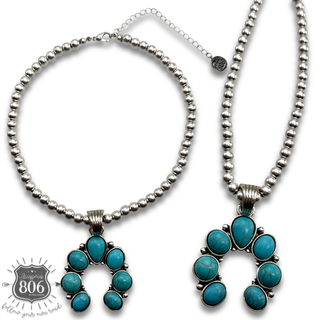 Squash blossom pendant choker necklace