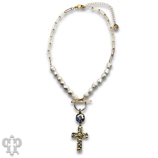 Freshwater pearl and cross neckace with Austrian crystal