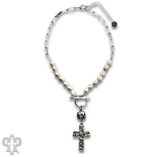 Freshwater pearl and cross neckace with Austrian crystal
