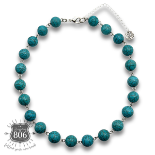 Turquoise linked bead necklace