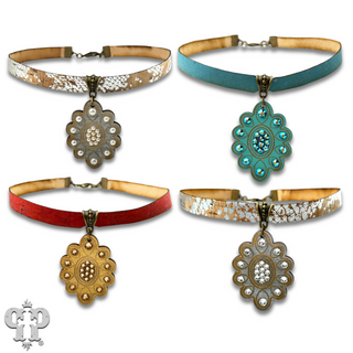 Choker with scalloped wood Austrian crystal pendant