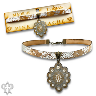 Choker with scalloped wood Austrian crystal pendant