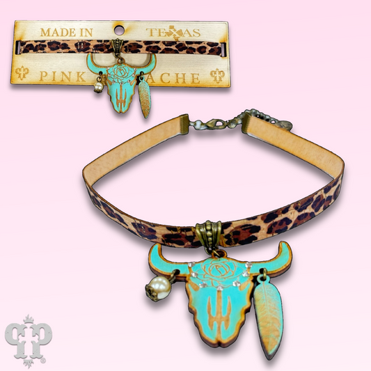 Steer head choker with Austrian crystals