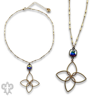 Four petal flower necklace with Austrian crystal