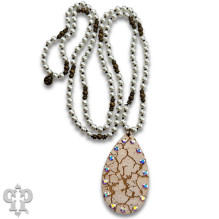 Crackle finish teardrop pendant necklace
