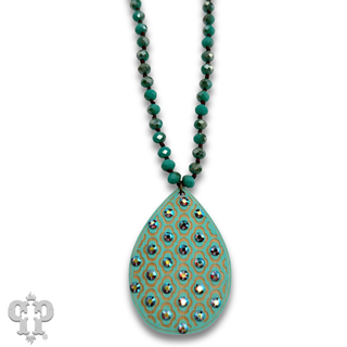Patterned teardrop pendant necklace