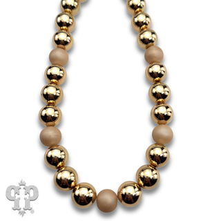Chunky necklace with feature beads