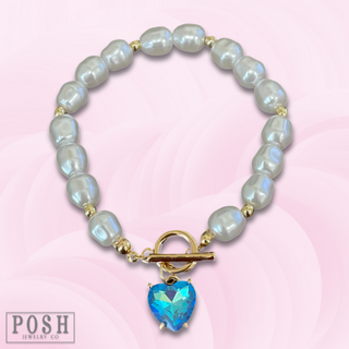Pearl bracelet with heart