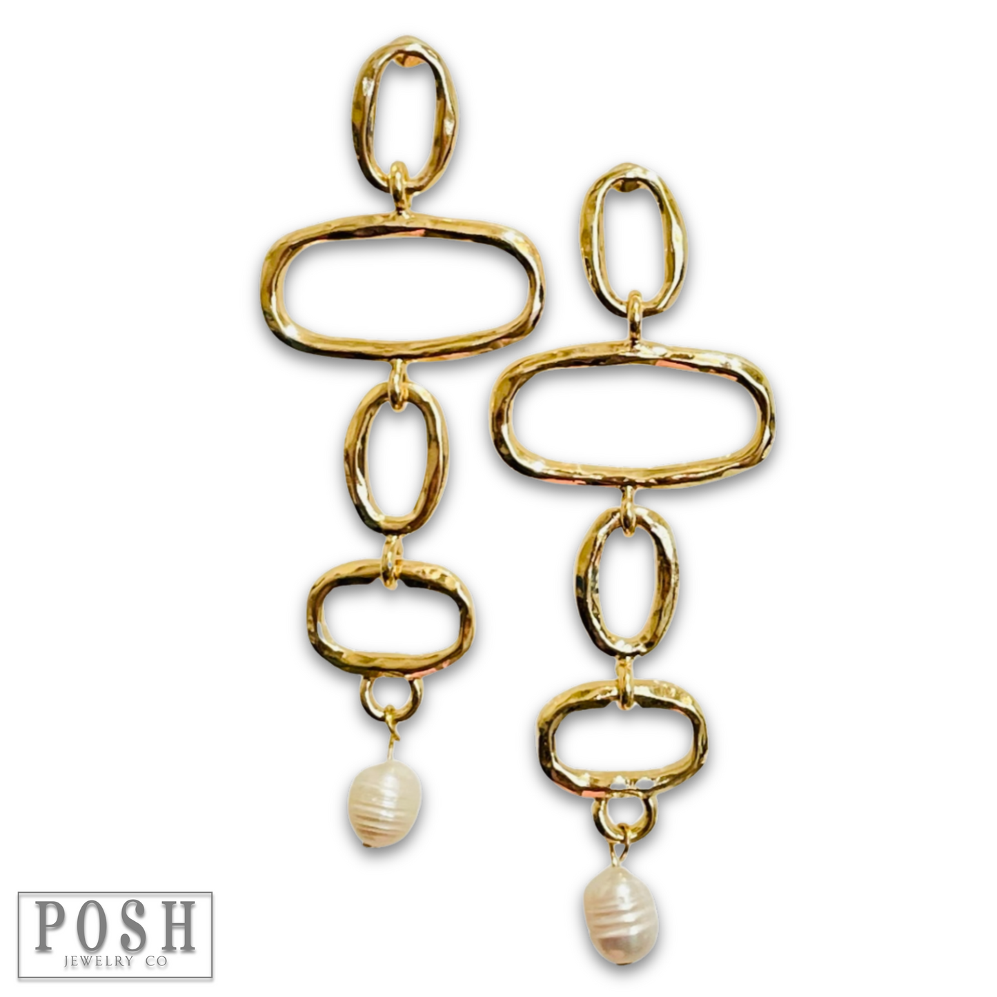 Geometric shape earring with pearl drop