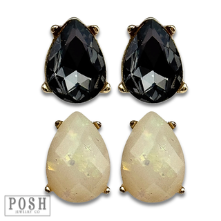 Teardrop rhinestone stud earring