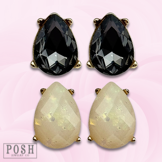 Teardrop rhinestone stud earring