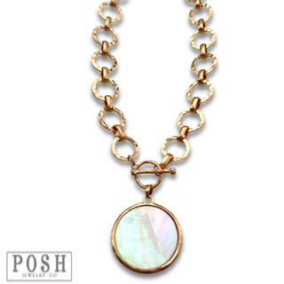 Chunky chain and round pendant necklace