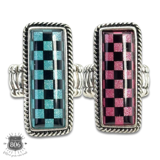 Checkerboard print stretch ring