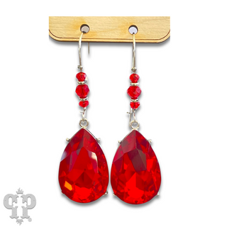 Teardrop on decorative gold kidney wire earring